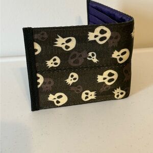 Harveys Black Skull Print Bi-Fold Wallet with Purple Interior